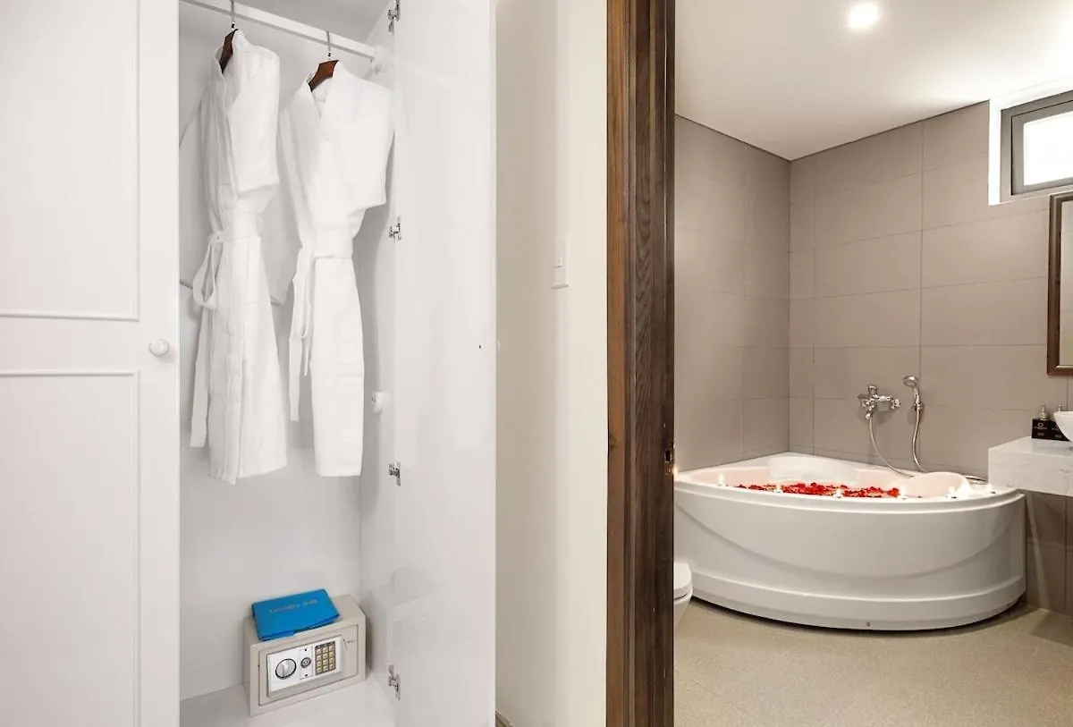 Grand Sea View Hotel & Spa Da Nang 4*,  Wietnam